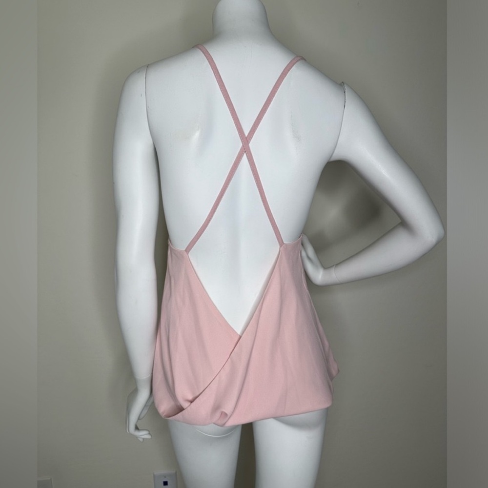 HAUTE HIPPIE SOFT PINK CRISS CROSS BACK CONTRAST TOP SZ M NWT